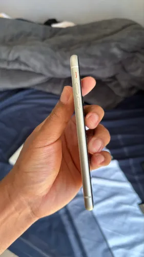 iPhone 11 branco 64gb