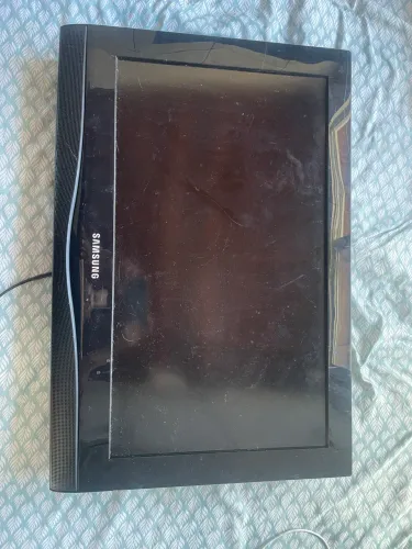 TV 26 Samsung, liga mas não dá imagem