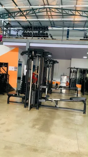 Vende-se Academia em pleno funcionamento