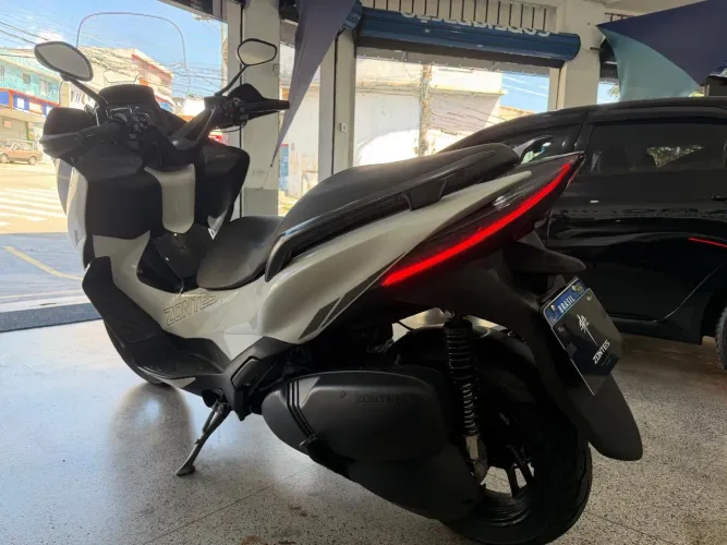 Zontes 350E impecável e na garantia