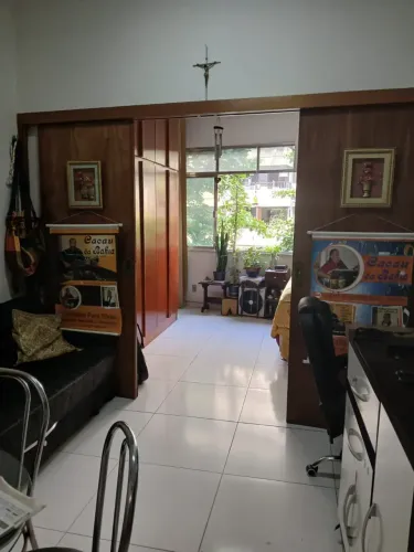 OPORTUNIDADE: Sala/Quarto Pronto para Airbnb na Figueiredo de Magalhães, Copacabana