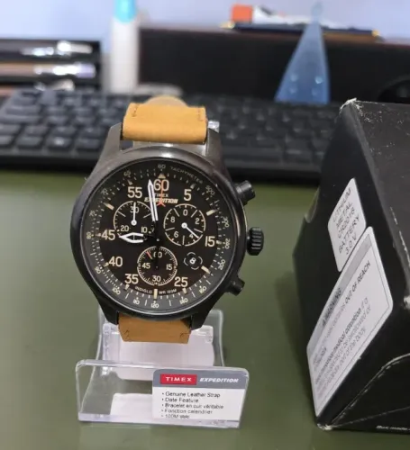 relógio timex expedition cronógrafo couro