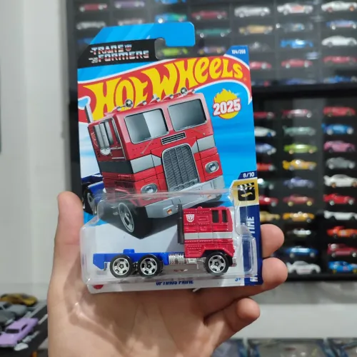 Hotwheels optimos prime ( caminhão )