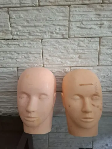 Manequim pra treino de cilios e sobrancelhas