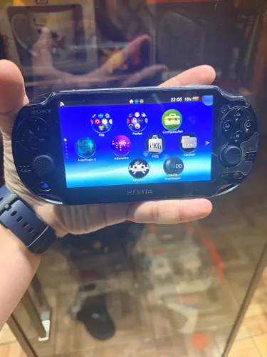 PS VITA DESBLOQUEADO OLED + CARREGADOR ORIGINAL + CASE