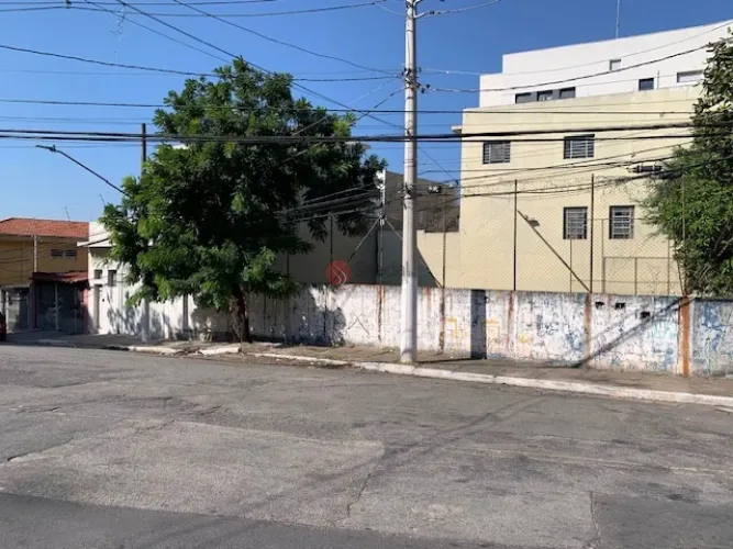 Terreno a venda no Parque Novo Mundo.