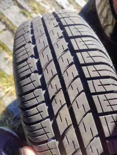 Pneu Pirelli novo 175/65/14