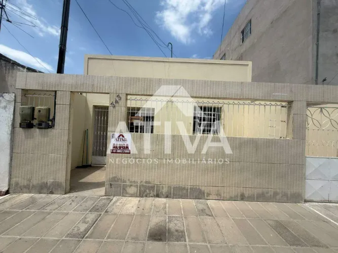 CASA PARA LOCAÇÃO NO GERCINO COELHO- 02 QUARTOS