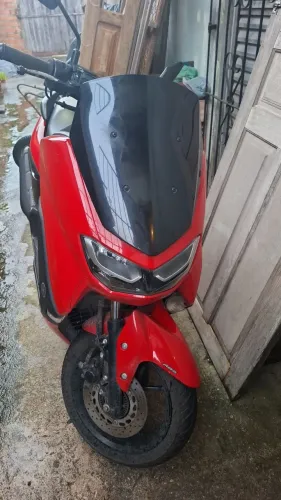 Nmax conected 160 2023