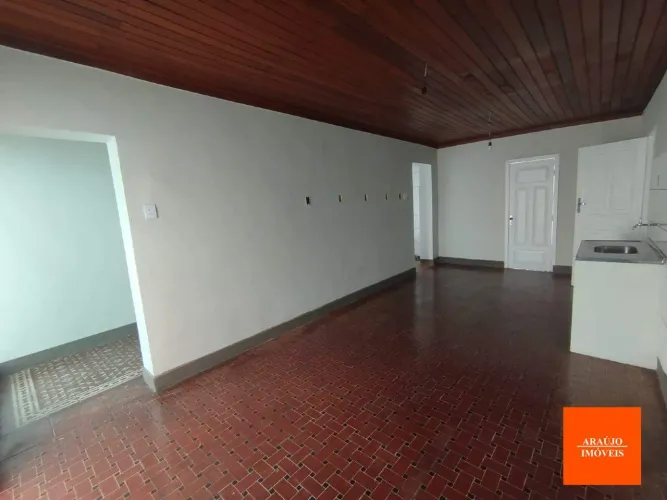 CASA COMERCIAL NA AV DO CONTORNO, AMPLO ESPAÇO EXTERNO 280m2 NO BAIRRO SANTA EFIGÊNIA