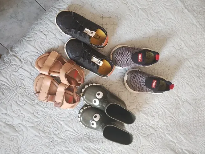 Lote de roupas de menino 1-3 anos