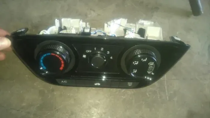 Comando Do Ar Honda Hrv 15/16