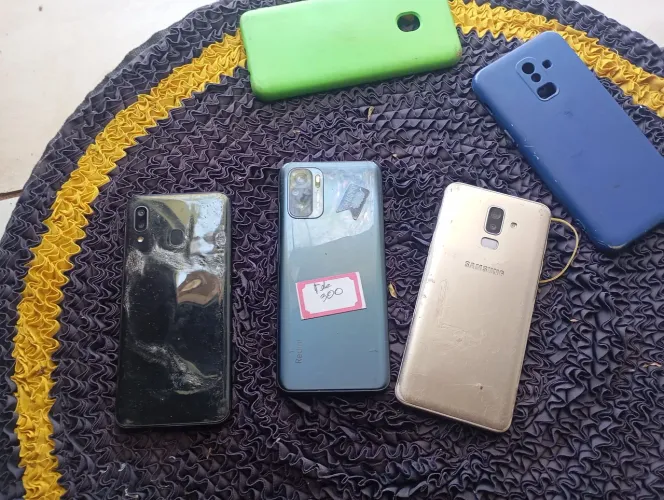 Vendo 3 celular 