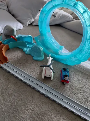 Conjunto de trem Mattel Thomas & Friends Adventures Shark Escape