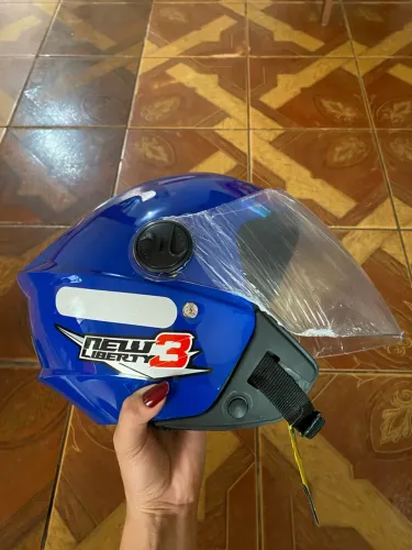 Vendo capacete novo