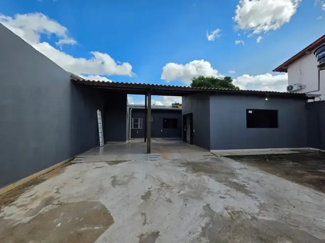 Vendo uma Casa Térrea Próximo ao Shopping