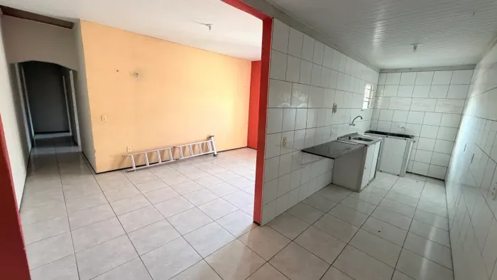 Casa com 90 metros, 2 quartos na Maraponga - Fortaleza - CE