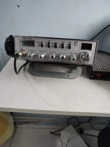 rádio PX Voyager modelo VR-ARESII.