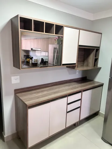 Vendo Armário de cozinha Modulado Seminovo muito conservado 1.000 reais