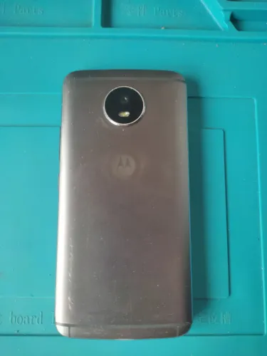 Vendo aparelhos para conserto ou retirada de peças!