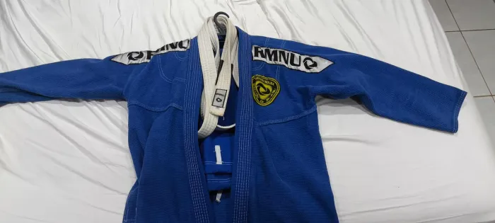 Kimono jiu jitsu A2 com faixa