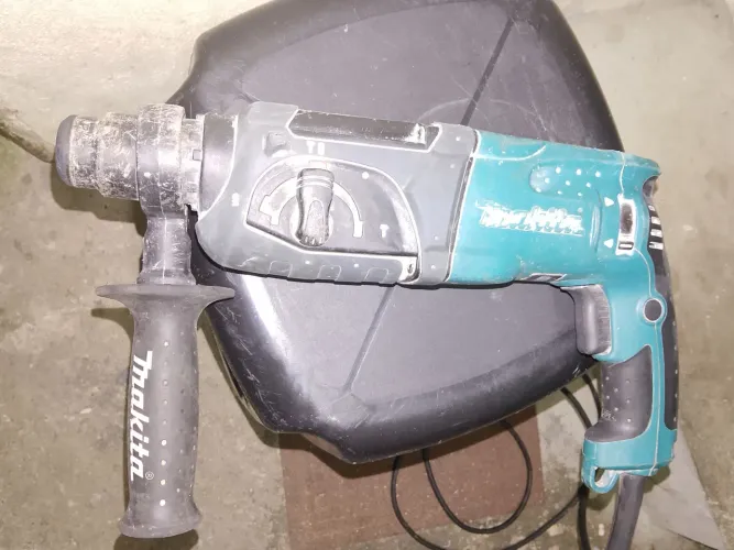 Furadeira de impacto