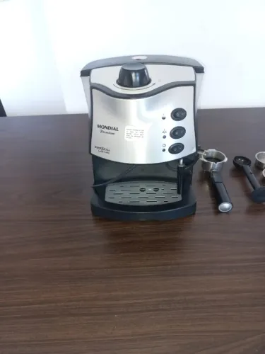 MONDIAL Máquina de Café Espresso Coffee Cream, Preto/Inox