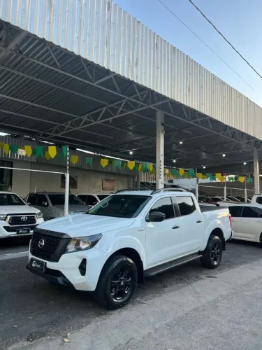 Nissan Frontier Attac.cd 4X4 2.3 Bi-TB Die. AUT 2023