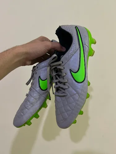 Chuteira Nike TIEMPO Legend V (5) Elite FG Campo