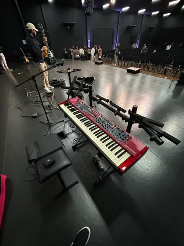 Nord Stage 2 sw 73 - Troco Electro 6d 61