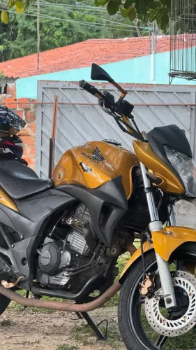 HONDA CB300r 2011