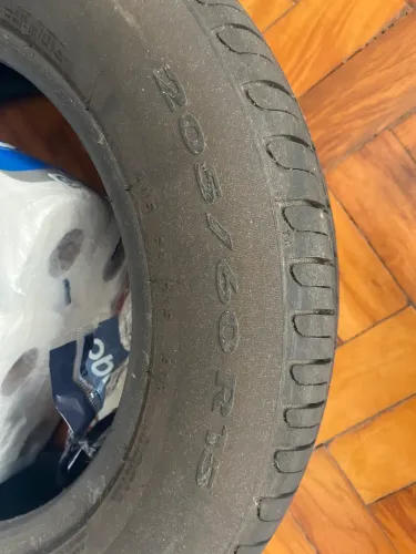 Pneu aro 15 205/60
