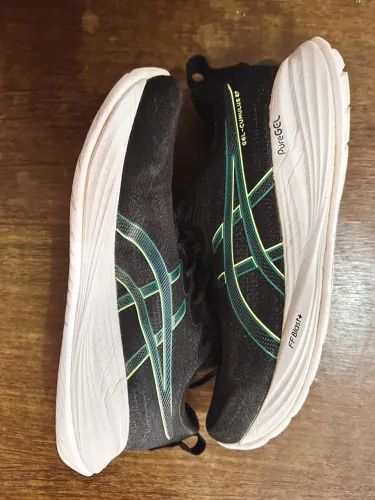 Tênis ASICS Gel Cumulus 27