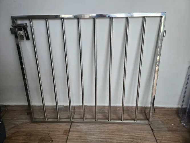 Cerca para escada e aço inox.