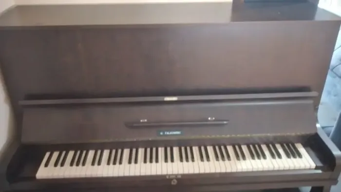Excelente Piano Tradicional