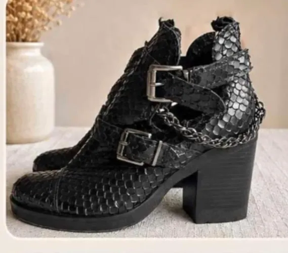 Bota Schutz