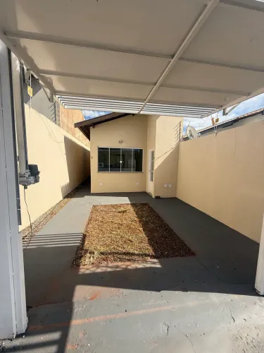 Casa mobiliada com 2 quartos e 2 banheiros