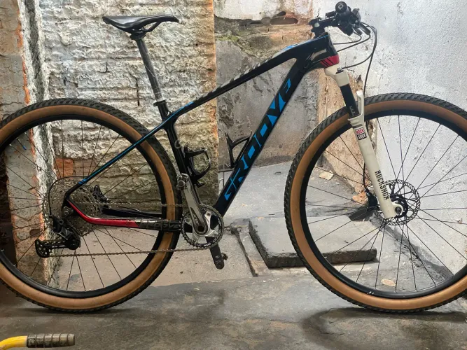 Groove rhythm carbon 70 tamanho 17