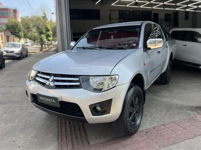 Mitsubishi L200 Triton HPE 3.2 CD TB Int.diesel MEC 2012