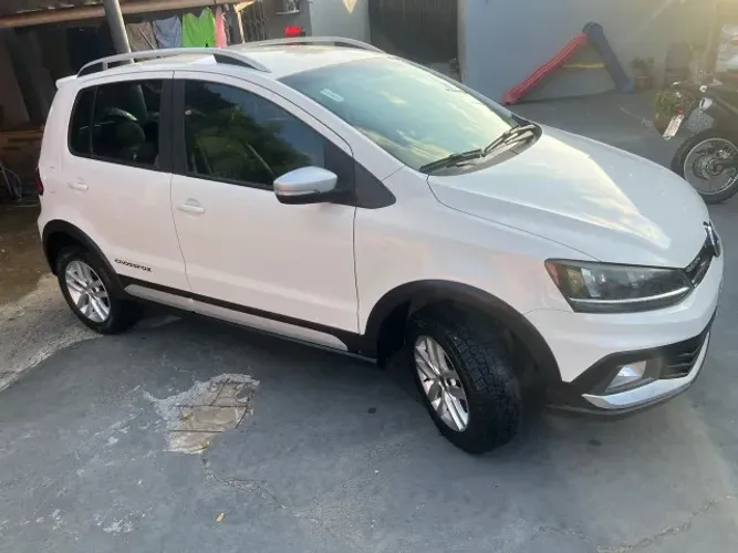 Volkswagen Crossfox 1.6 T. Flex 16V 5P 2015