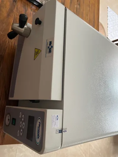 Autoclave horizontal de bancada AB -12