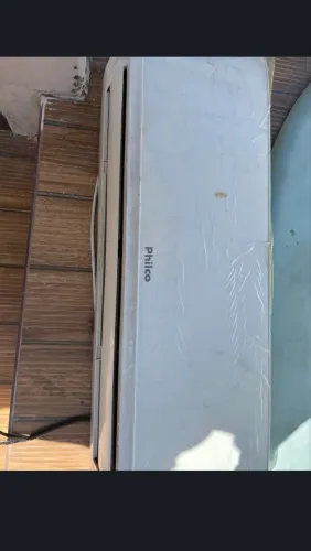 Ar condicionado semi novo ótimo