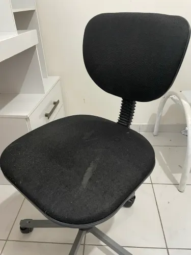 Cadeira para estudo. 