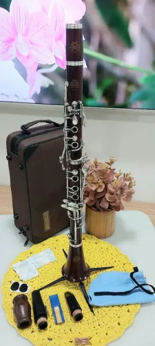 Clarinete Moresky M12 - Madeira Jacarandá 