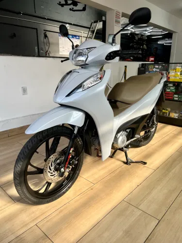 HONDA BIZ EX 125 2025/2026 - BRANCA | ÚNICO DONO | IMPECÁVEL