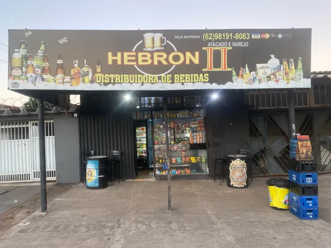 Distribuidora de bebidas á venda - ponto montado e em funcionamento 