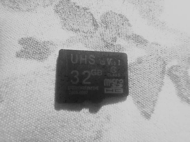 Cartão Memória 32gb Multilaser Classe 10 Original + Adaptador USB