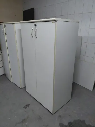 Armario 2 portas de escritório marca tecama