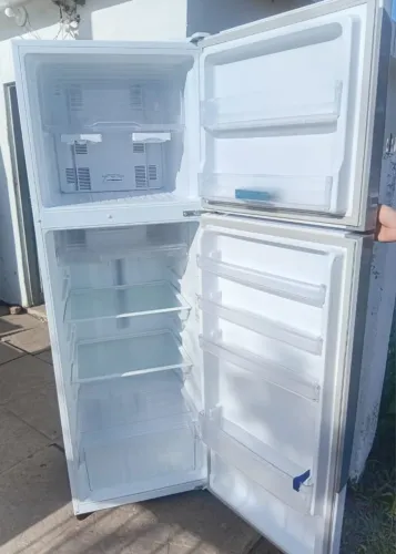 Geladeira nova Panasonic frosfree