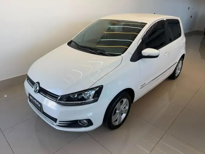 Volkswagen Fox 1.6 MSI Highline 16V Flex 4P Manual. 2017